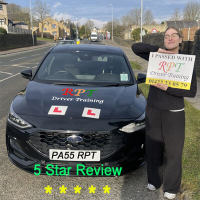 Student leaves review for lessons in mixenden