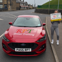 Driving test pass in Halifax – Mia Fisher from Illingworth